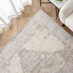 Central Diamond Patterned Carpet