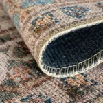 Traditional Medallion Patterned Carpet