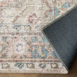 Traditional Medallion Patterned Carpet