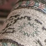 Traditional Paisley Motif Carpet