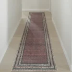 Traditional Paisley Motif Carpet