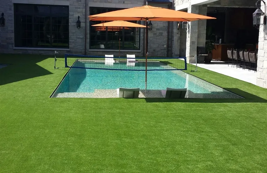 Choose the Best Supplier for Fake Grass in Dubai